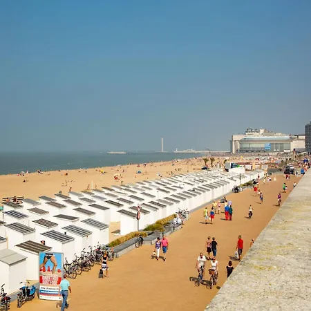 Beautiful With Outdoor Heating 아파트 오스텐드